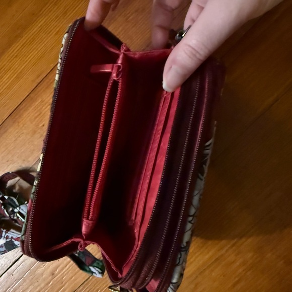 Vera Bradley Red and Green Floral Wristlet Clutch - Picture 3 of 4